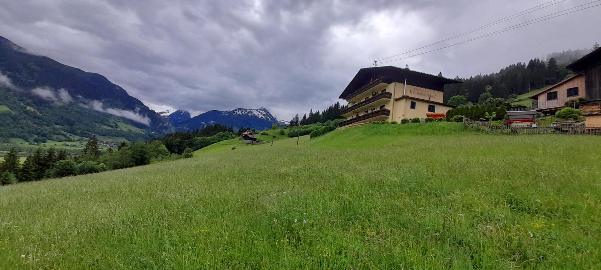 Urlaub Am Krausberghof, Apartment Mit Balkon Und Parkplatz, Inmitten Der Natur, Sauna Und Infrarotkabine, Kostenfreie Kaffeekapseln, 6 Fahrminuten Zur Alpentherme Gastein Und Zur Schlossalmbahn, Spielplatz Bad Hofgastein Luaran gambar